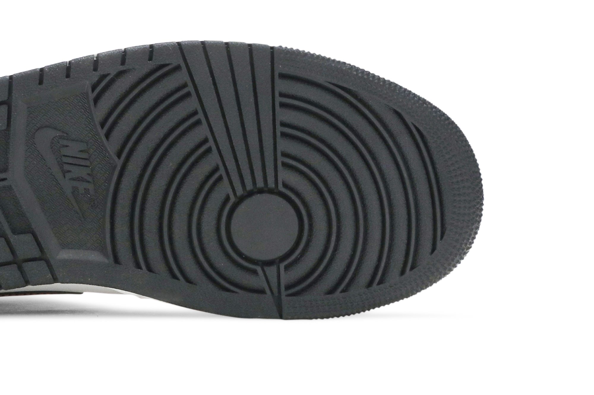 Air Jordan 1 Mid Se Turf Orange Suisse