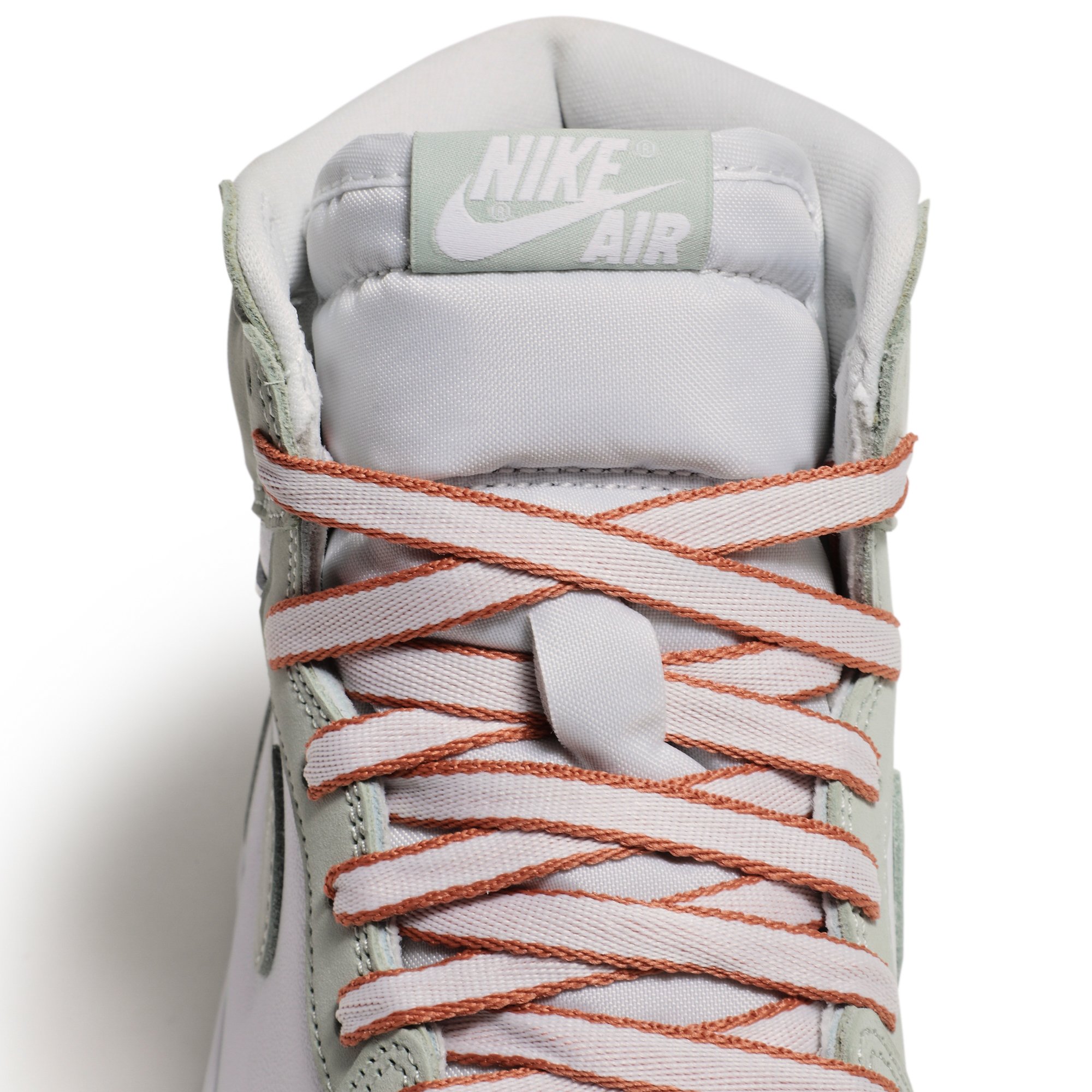 Wmns Air Jordan 1 Retro High Og Seafoam Suisse