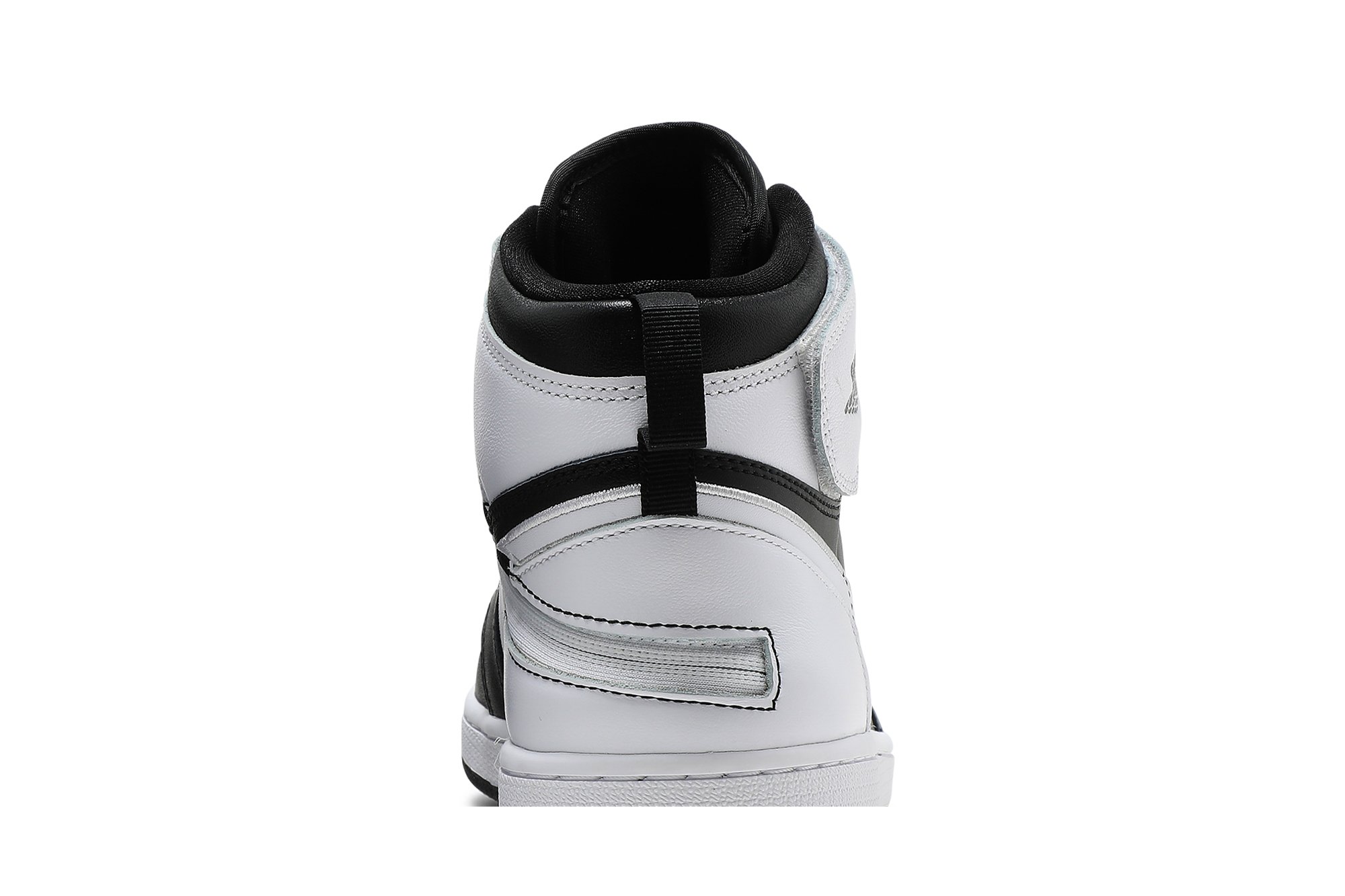 Air Jordan 1 High Flyease Noir Blanc Suisse