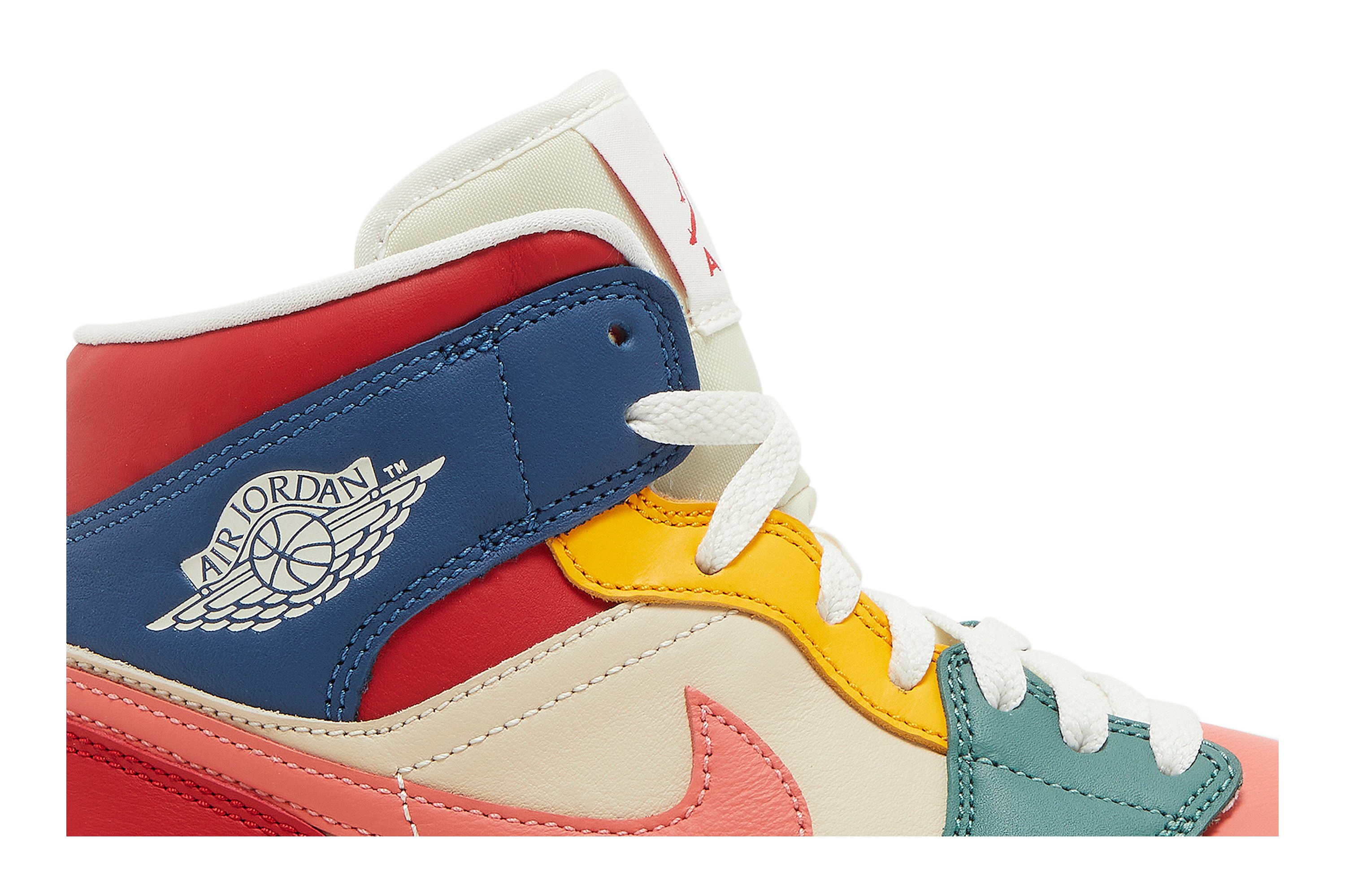 Wmns Air Jordan 1 Mid Se Multicolore Suisse