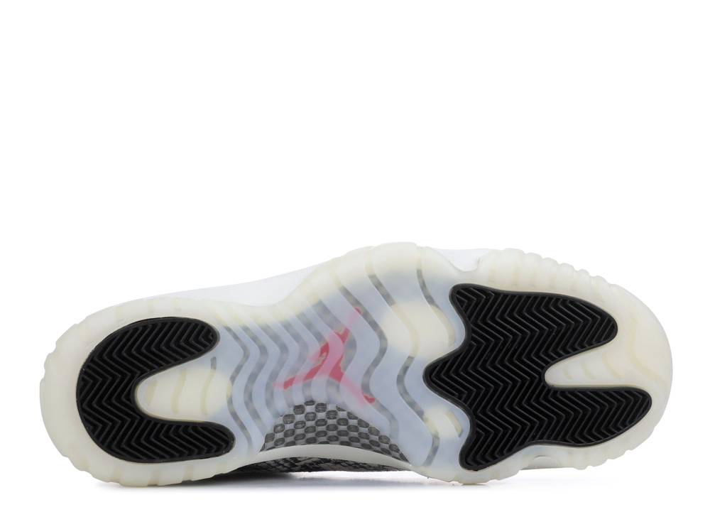 Air Jordan 11 Retro Low Light Bone Snakeskin Suisse