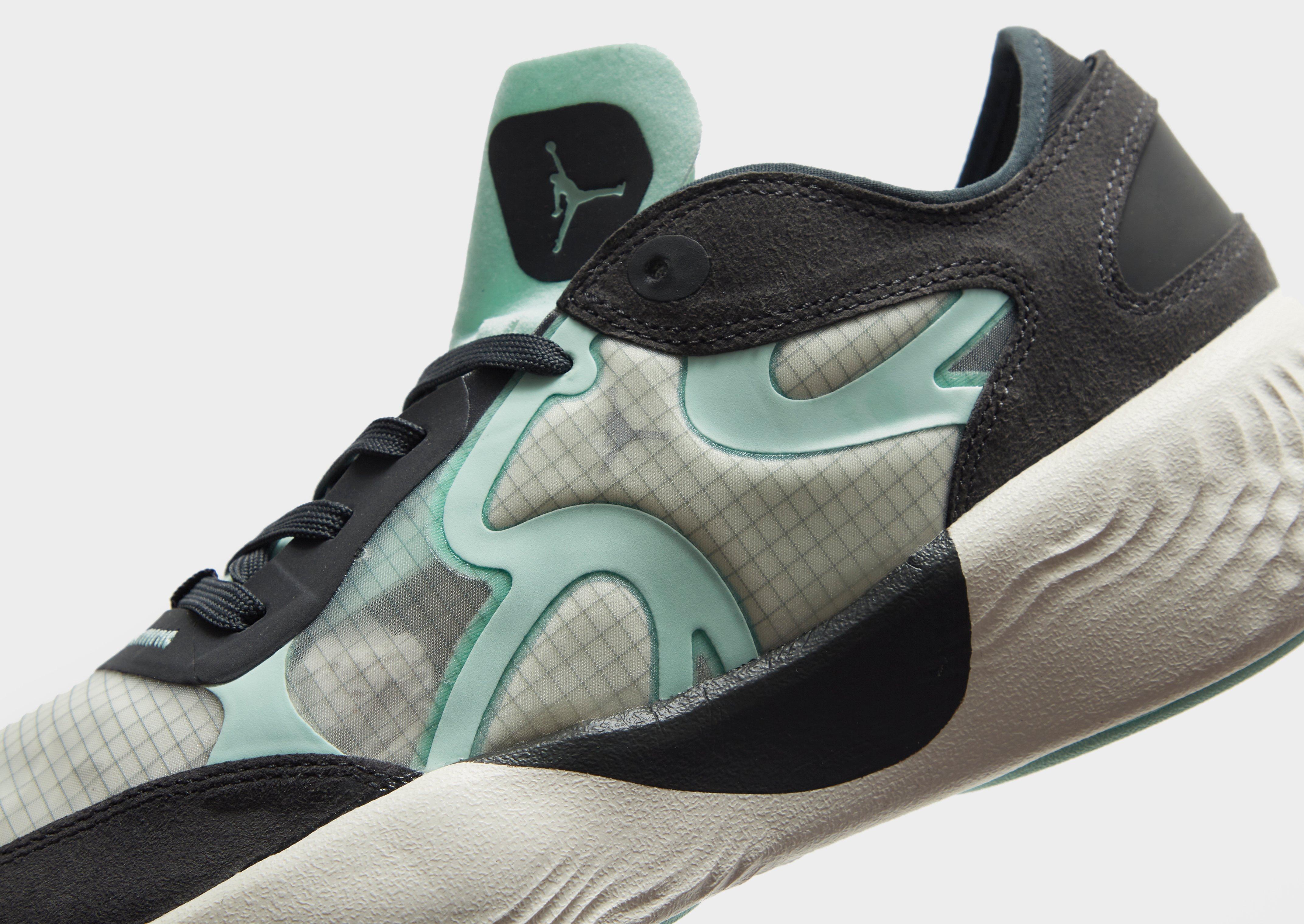 Air Jordan Delta 3 Low Gris Suisse